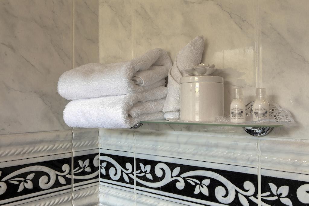 The Laurels B&B Kilkenny Room photo